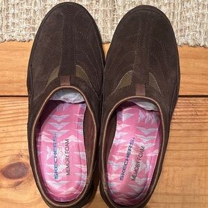 Skechers Women's Brown and Pink Slip-On Sneaker size 7